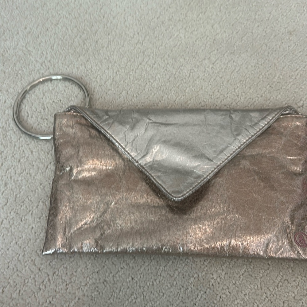 Matt & Nat clutch